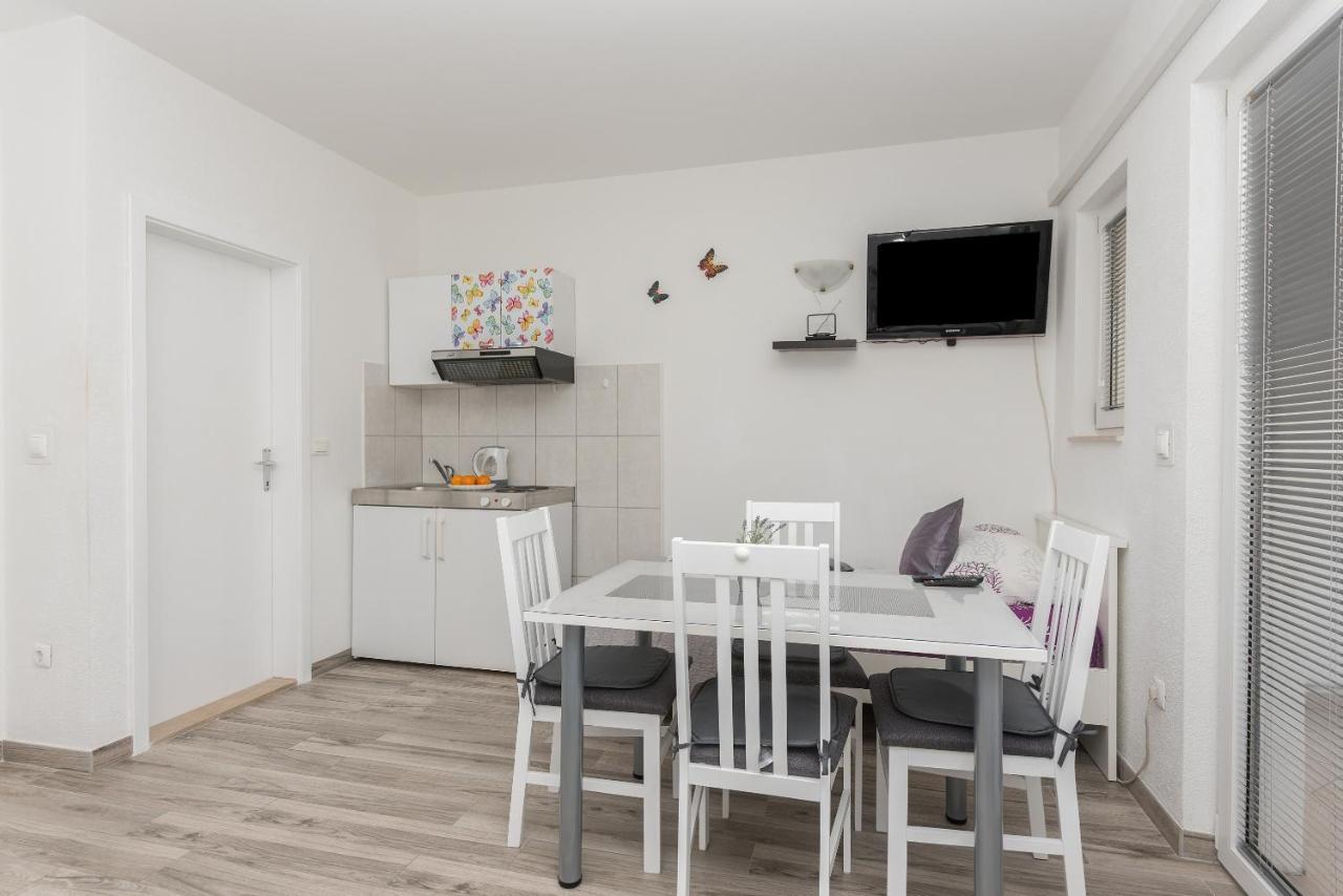 Apartmani Franko Baška Voda Exteriér fotografie